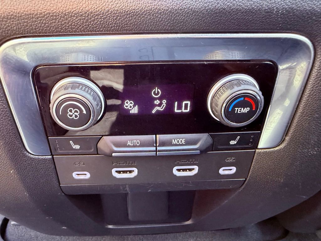 Used 2022 Chevrolet Tahoe RST w/ Luxury Package image 16