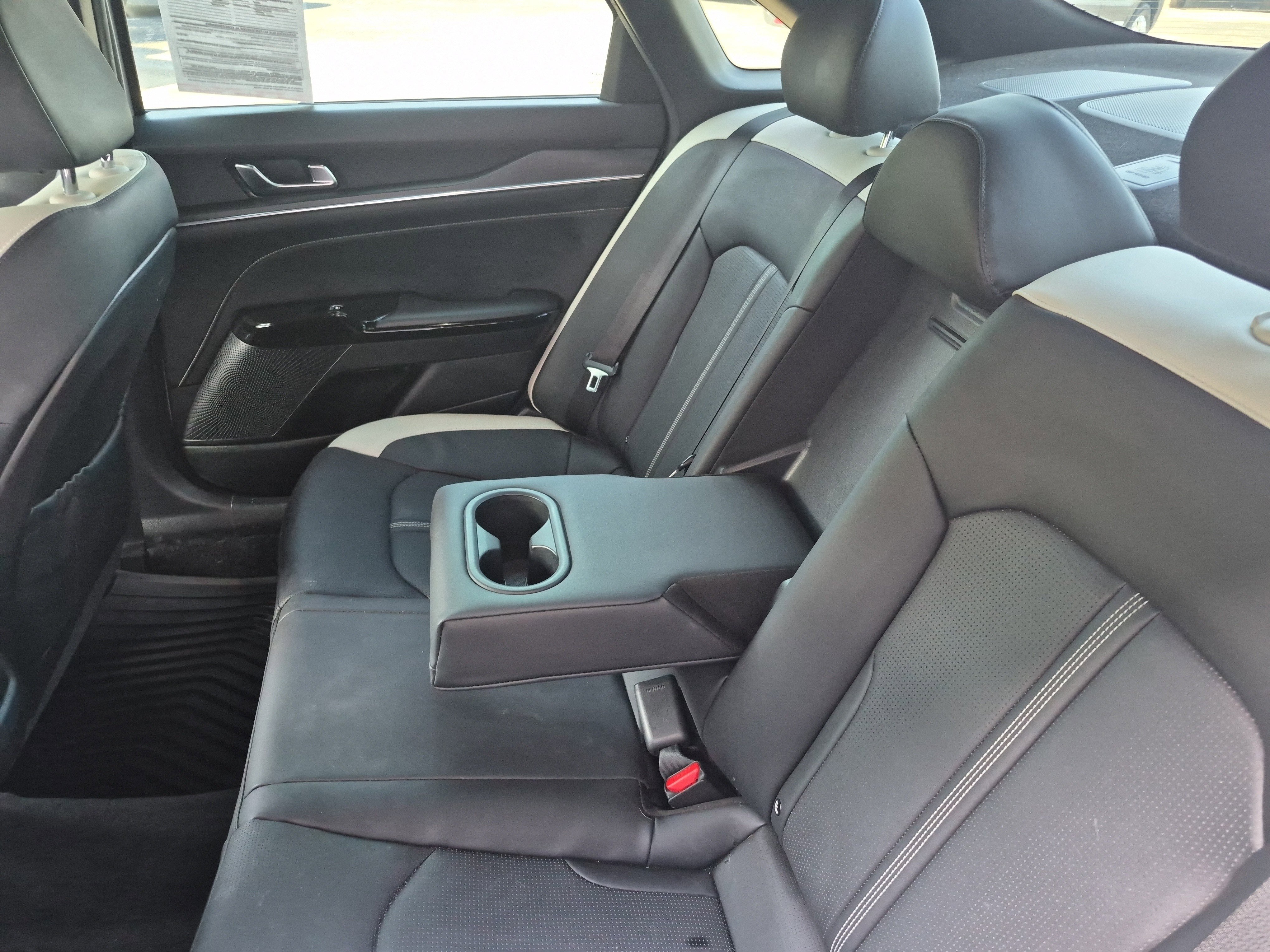 Used 2025 Kia K5 GT-Line w/ GT-Line Premium Package image 16