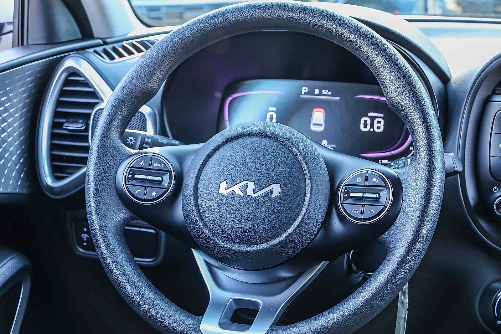 Certified 2025 Kia Soul LX w/ LX Technology Package FWD image 14
