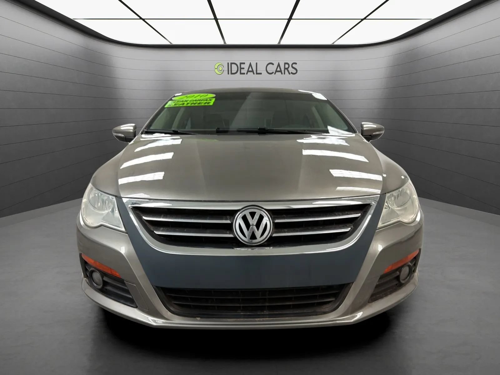 Used 2010 Volkswagen CC Sport FWD image 2