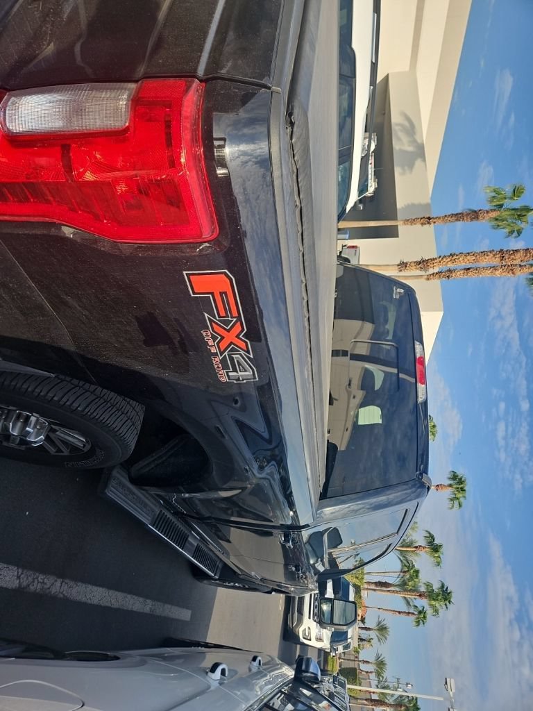 Used 2017 Ford F350 Lariat w/ Lariat Value Package AWD/4WD image 3
