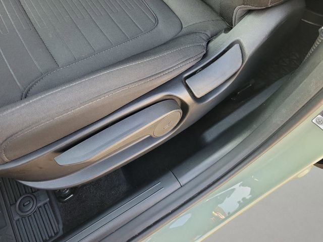 Used 2024 Hyundai Santa Cruz SE image 17