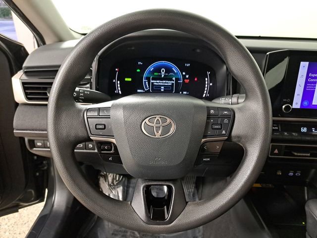 Used 2025 Toyota Camry LE FWD image 25