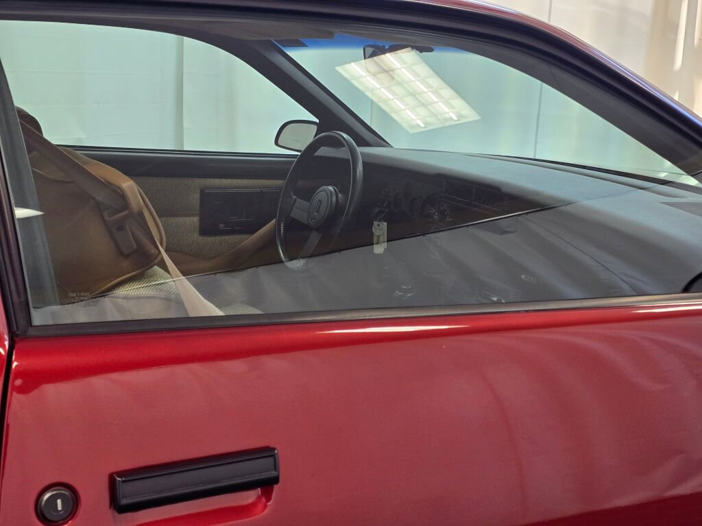 Used 1988 Chevrolet Camaro IROC-Z image 23