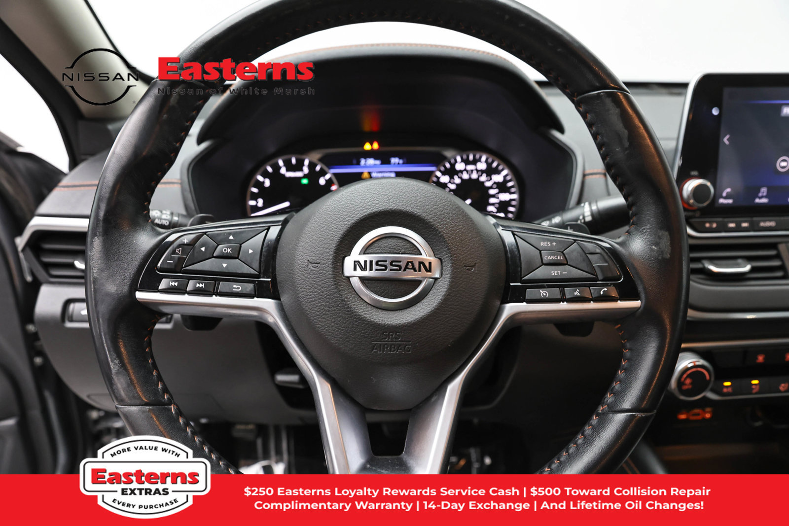 Used 2020 Nissan Altima 2.5 SR FWD image 10