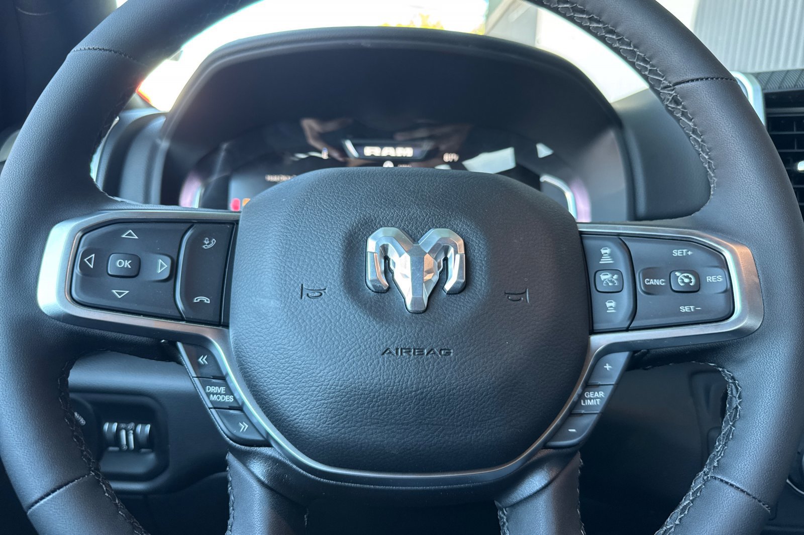 New 2026 RAM 1500 4x4 Crew Cab image 22
