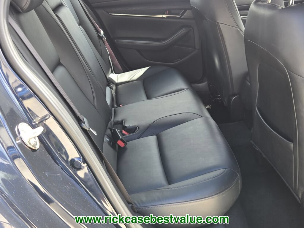 Used 2022 MAZDA MAZDA3 s FWD image 18