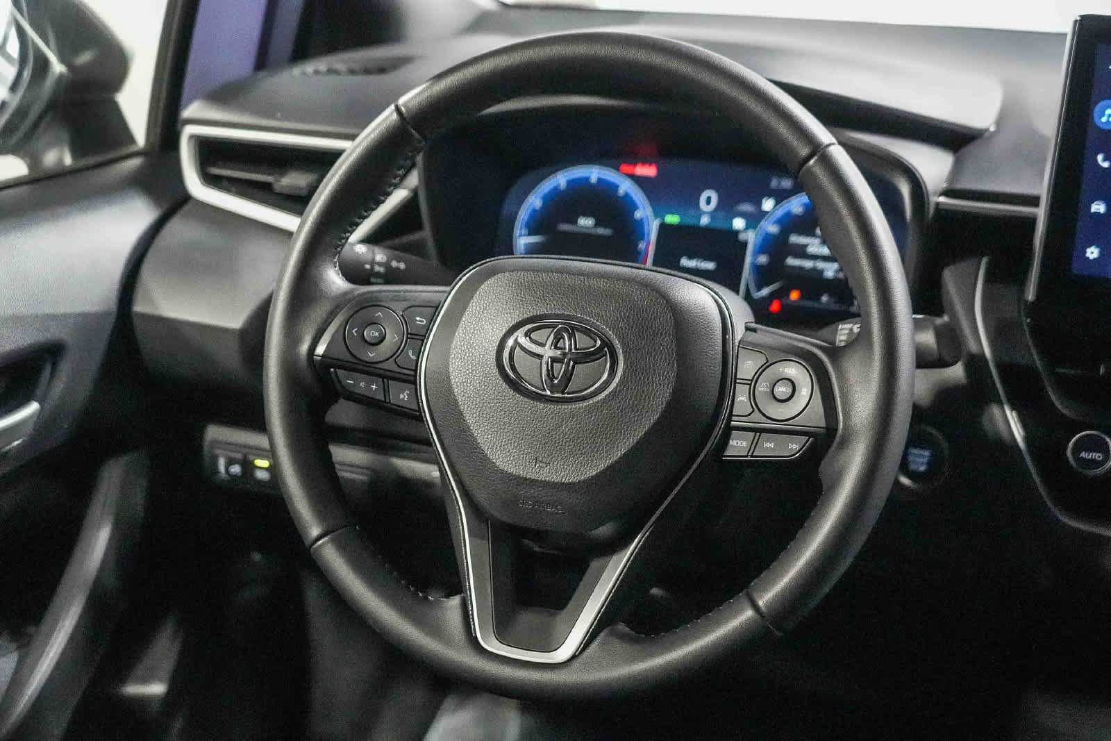 Certified 2026 Toyota Corolla SE w/ SE Package FWD image 16