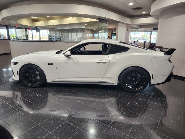 Used 2024 Ford Mustang GT Premium RWD image 11