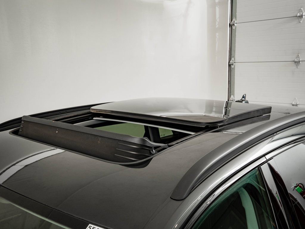 Used 2021 Audi e-tron Premium w/ Convenience Plus Package AWD/4WD image 14