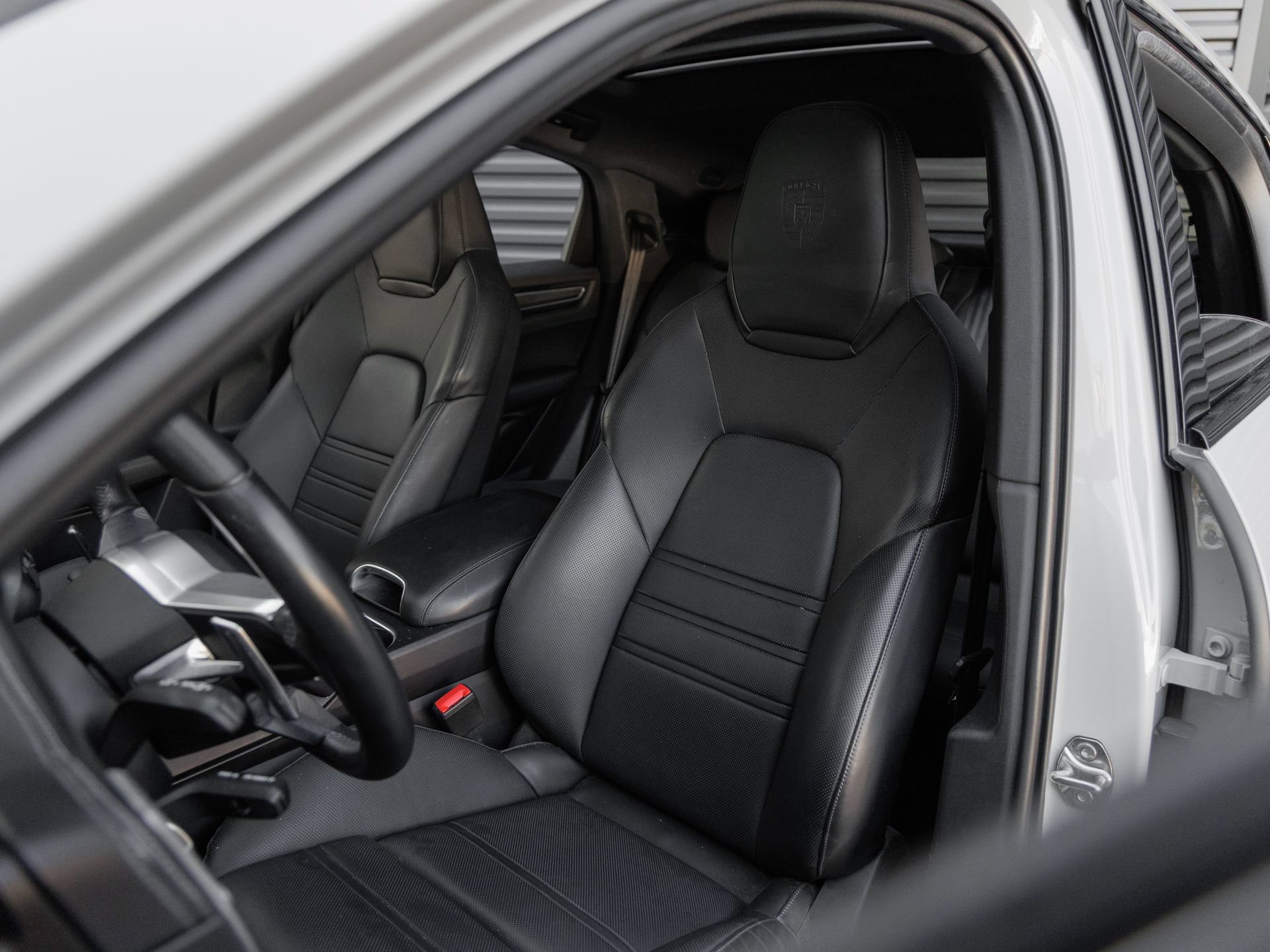 Certified 2023 Porsche Cayenne S AWD/4WD image 5