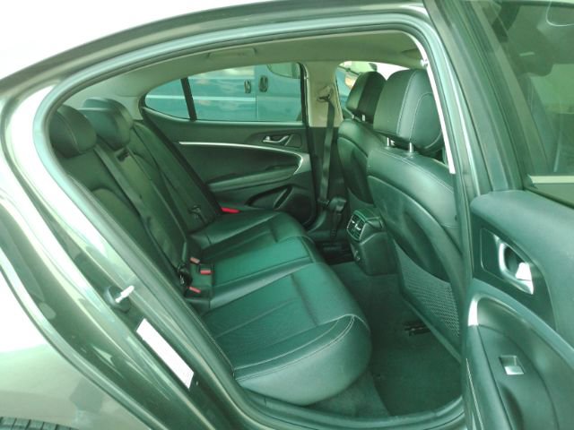 Used 2020 Genesis G70 2.0T image 26