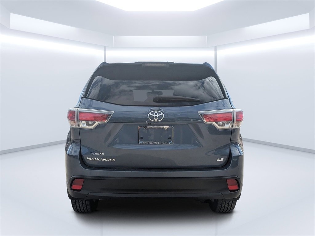 Used 2015 Toyota Highlander LE image 4