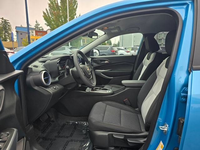 New 2026 Chevrolet Trax LS w/ Driver Confidence Package FWD image 20