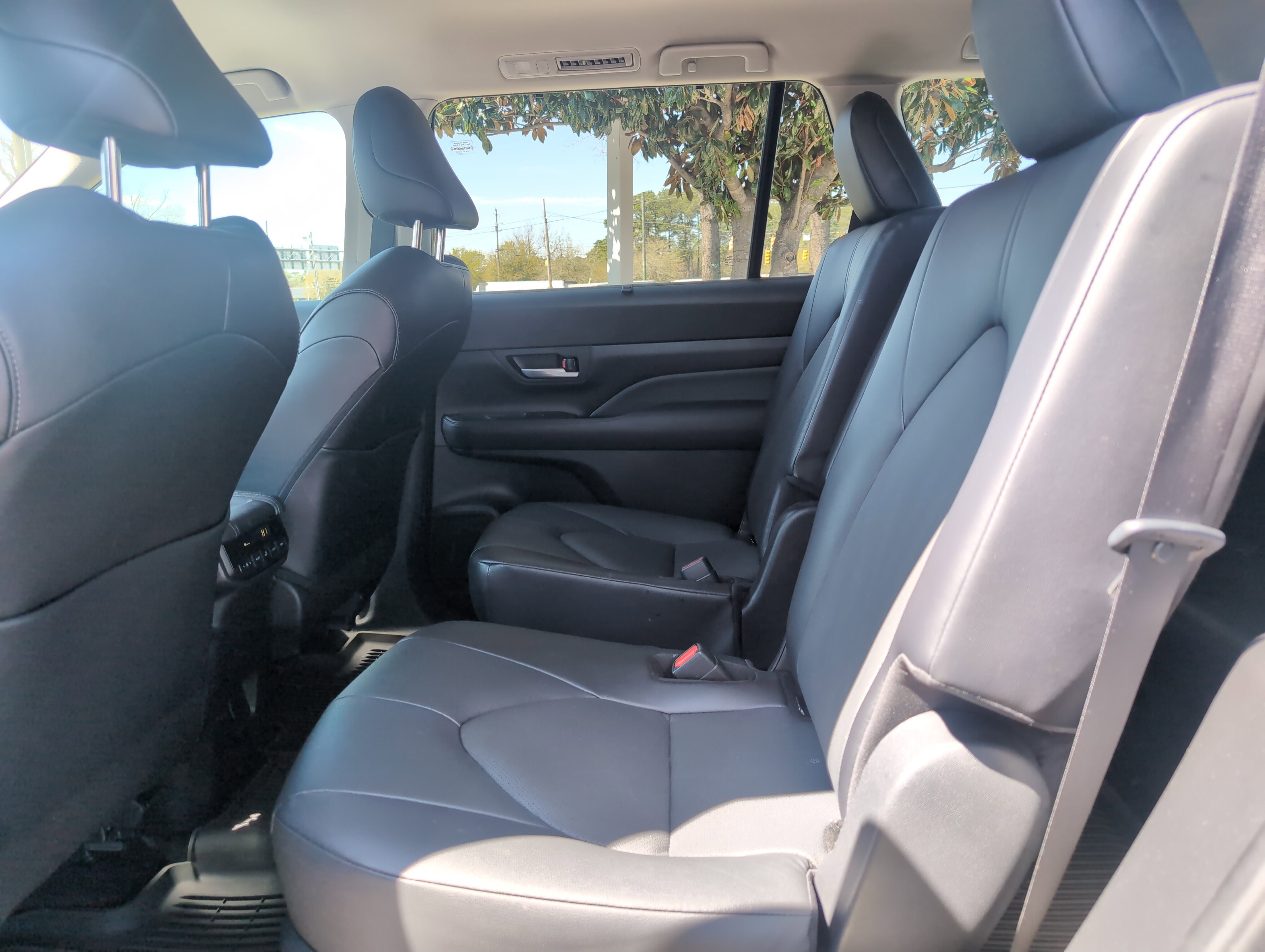 Certified 2024 Toyota Grand Highlander XLE image 30