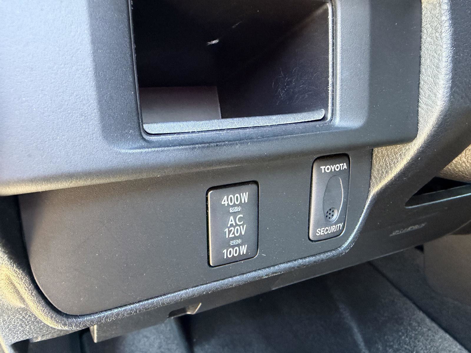 Certified 2016 Toyota Tacoma TRD Sport image 32