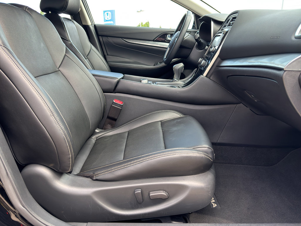 Used 2023 Nissan Maxima SV w/ Floor Mat Group image 23