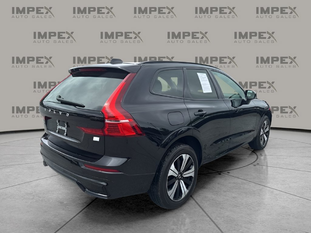 Used 2024 Volvo XC60 T8 Core AWD/4WD image 5