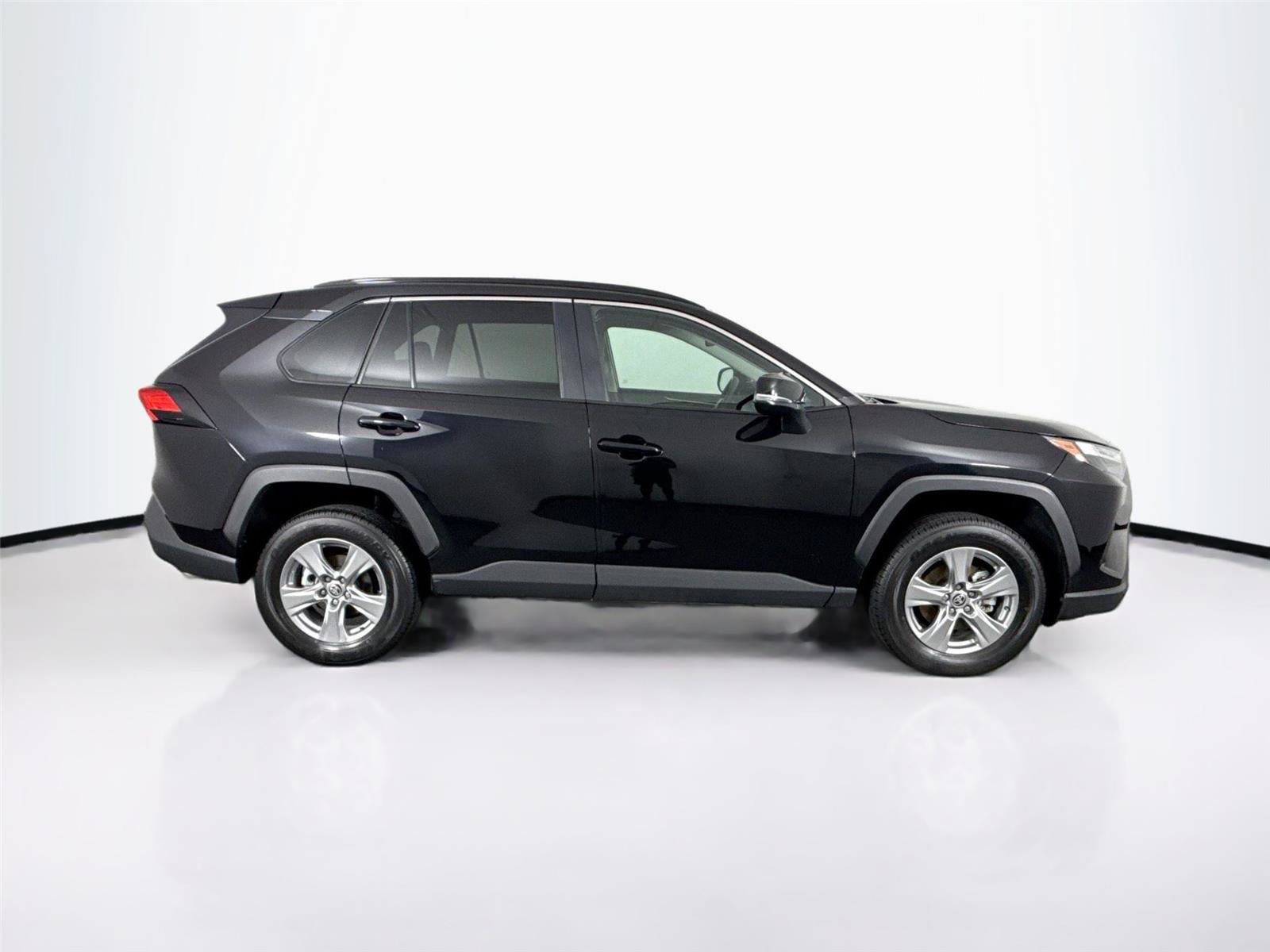 Certified 2025 Toyota RAV4 XLE AWD/4WD image 10