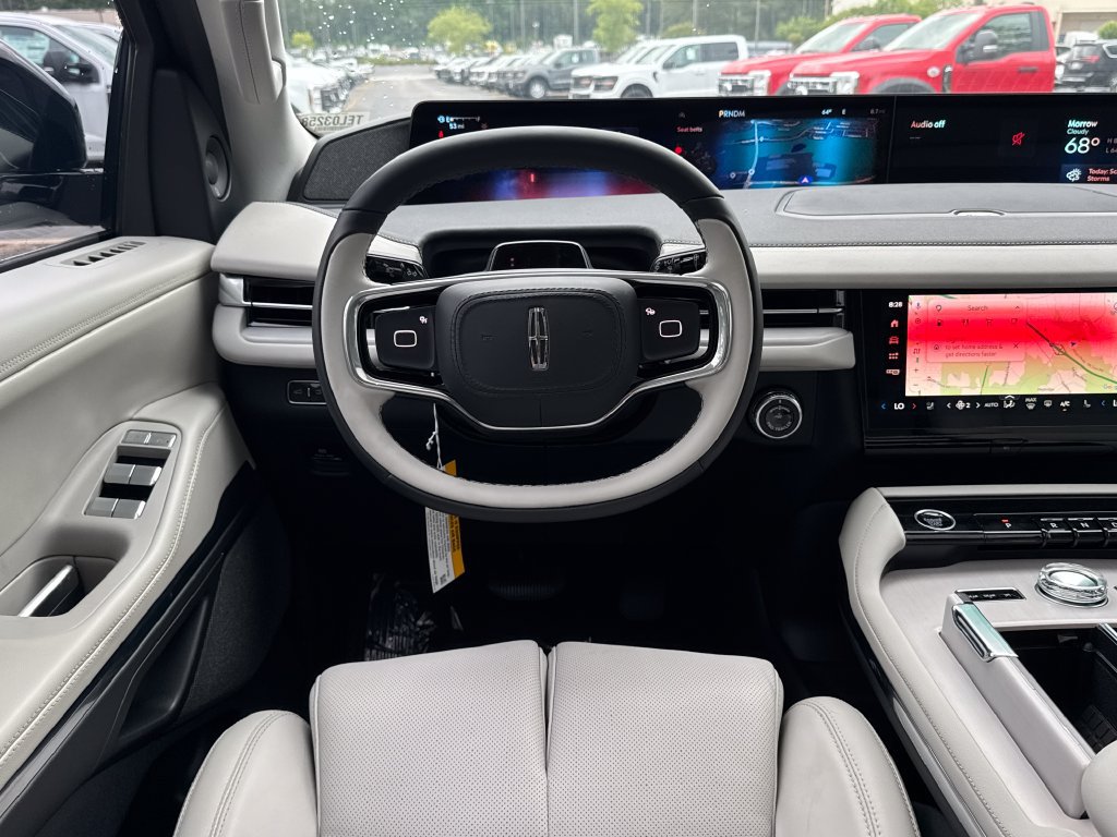 New 2026 Lincoln Navigator L Reserve AWD/4WD image 14
