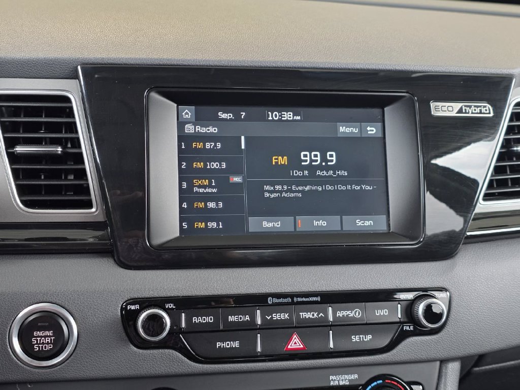Used 2019 Kia Niro EX FWD image 16