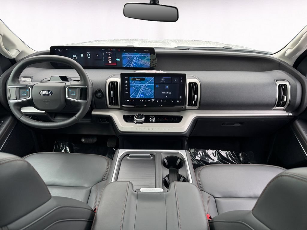 Used 2025 Ford Expedition Active AWD/4WD image 10