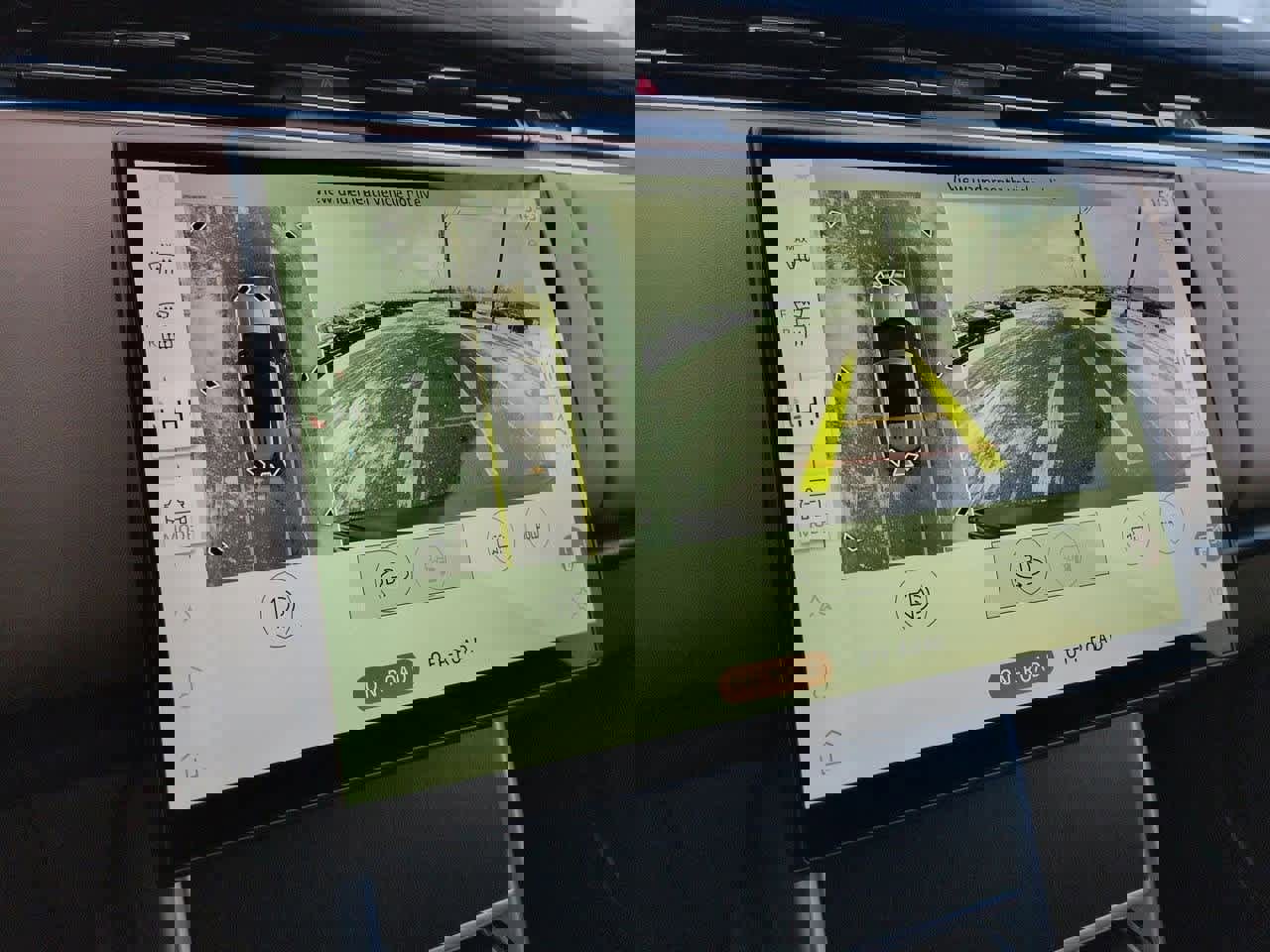 New 2026 Land Rover Range Rover SE image 30