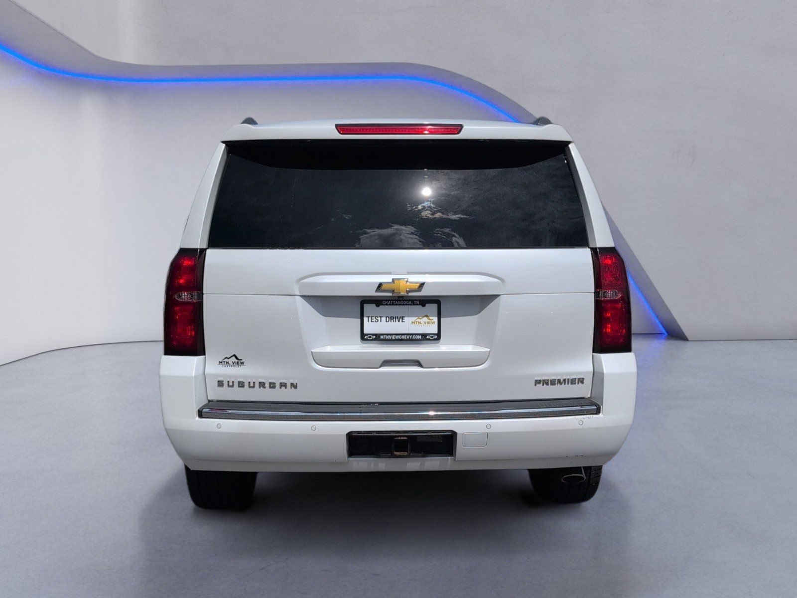 Used 2019 Chevrolet Suburban Premier AWD/4WD image 14