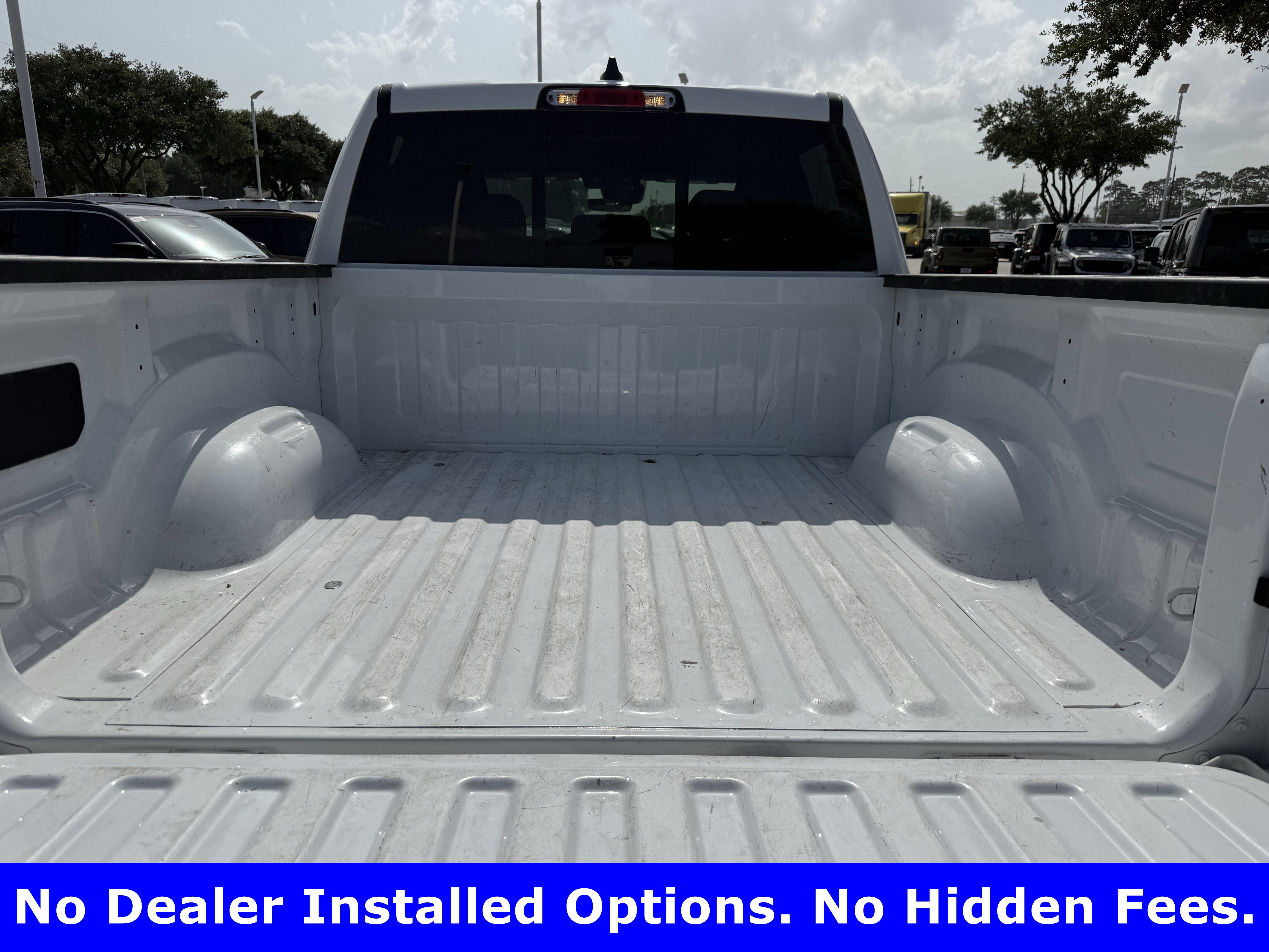 Used 2025 RAM 1500 Warlock AWD/4WD image 31