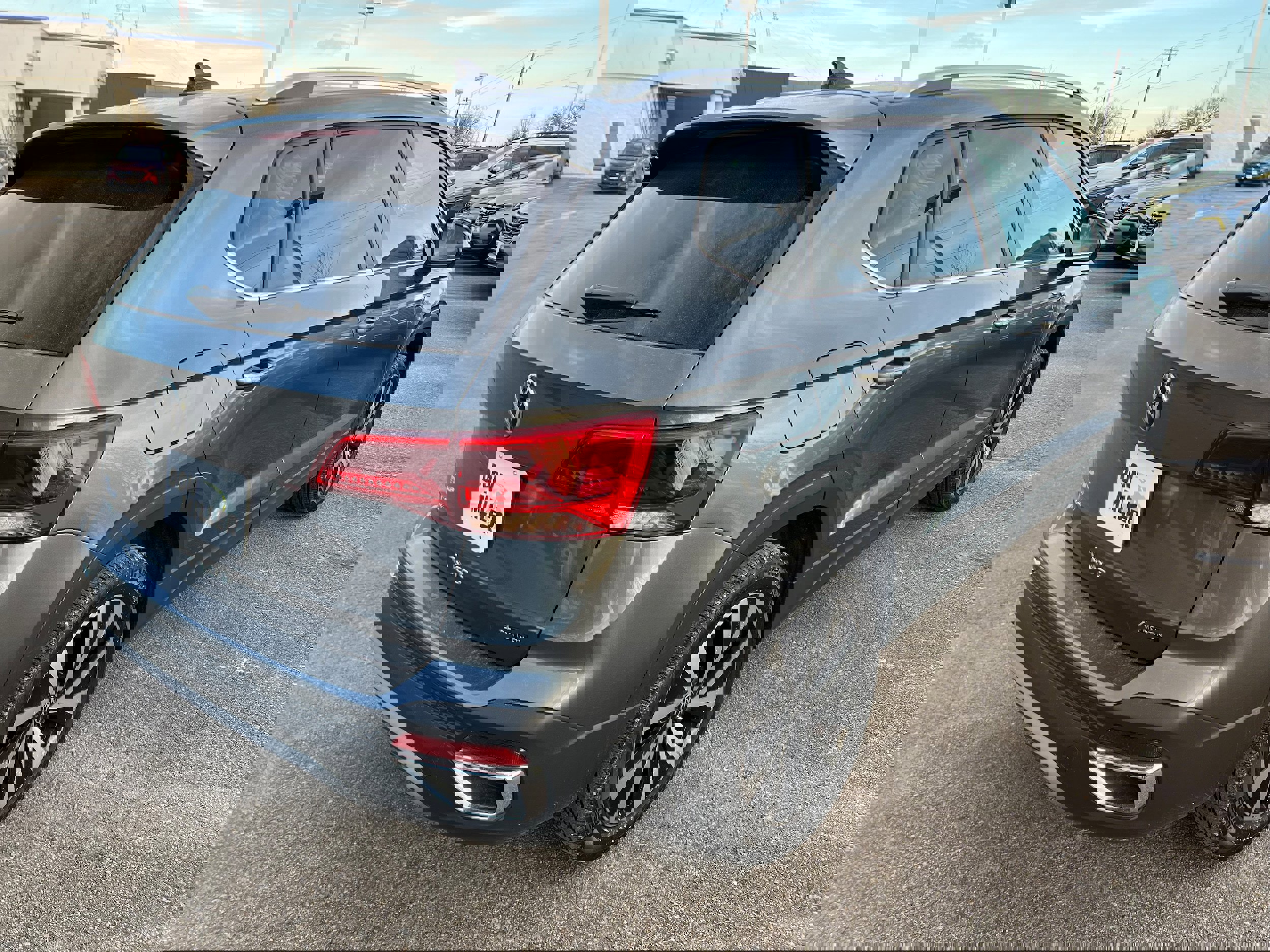 Used 2022 Volkswagen Taos SE image 7