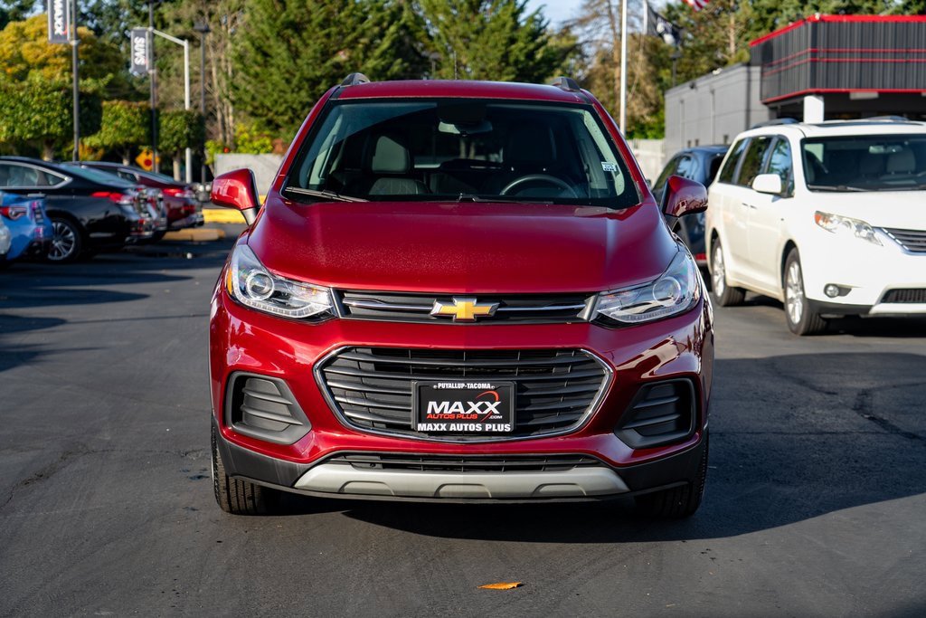 Used 2022 Chevrolet Trax LT w/ LT Convenience Package image 3