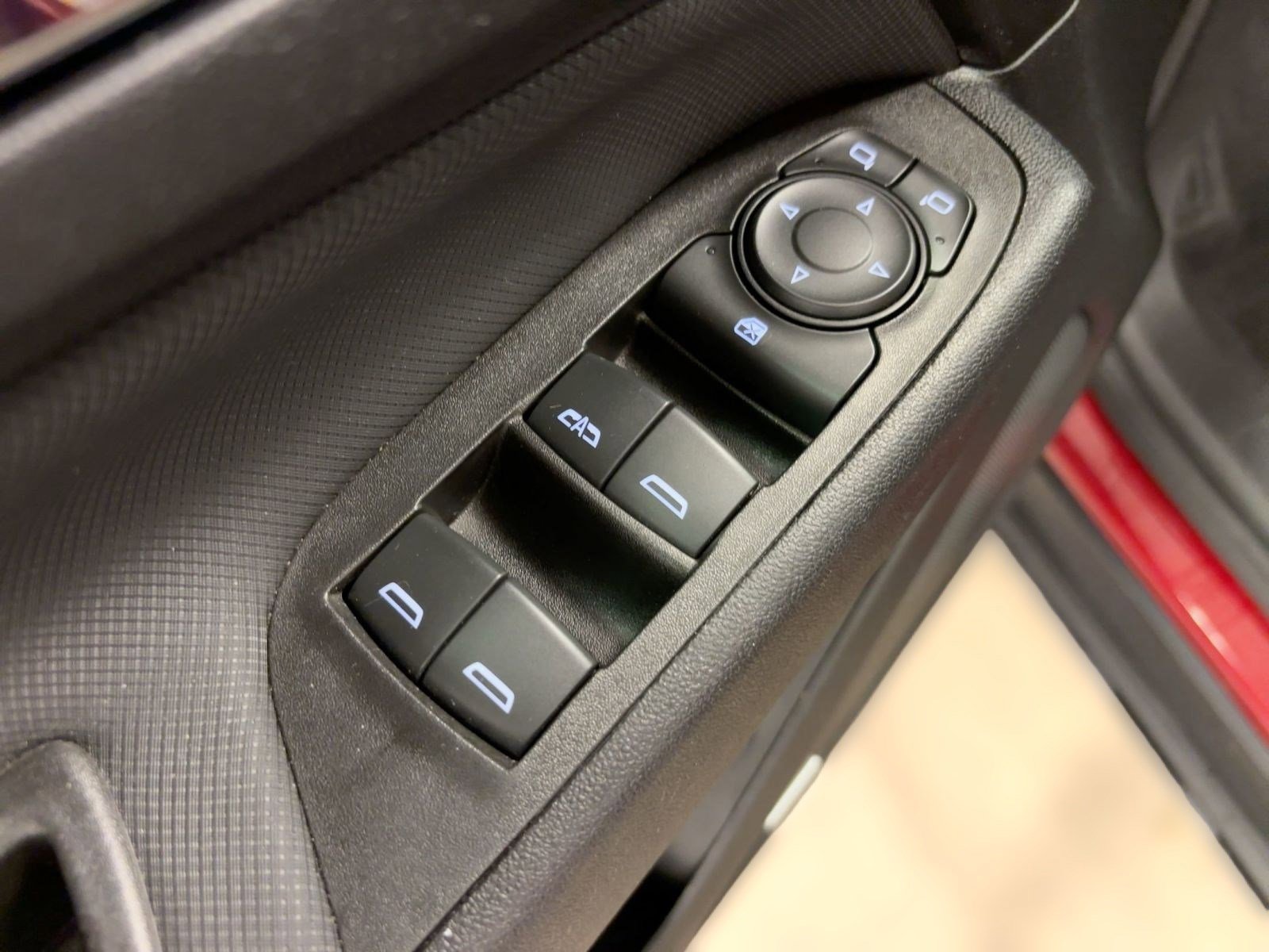 Certified 2023 Chevrolet Equinox RS w/ RS Leather Package image 12