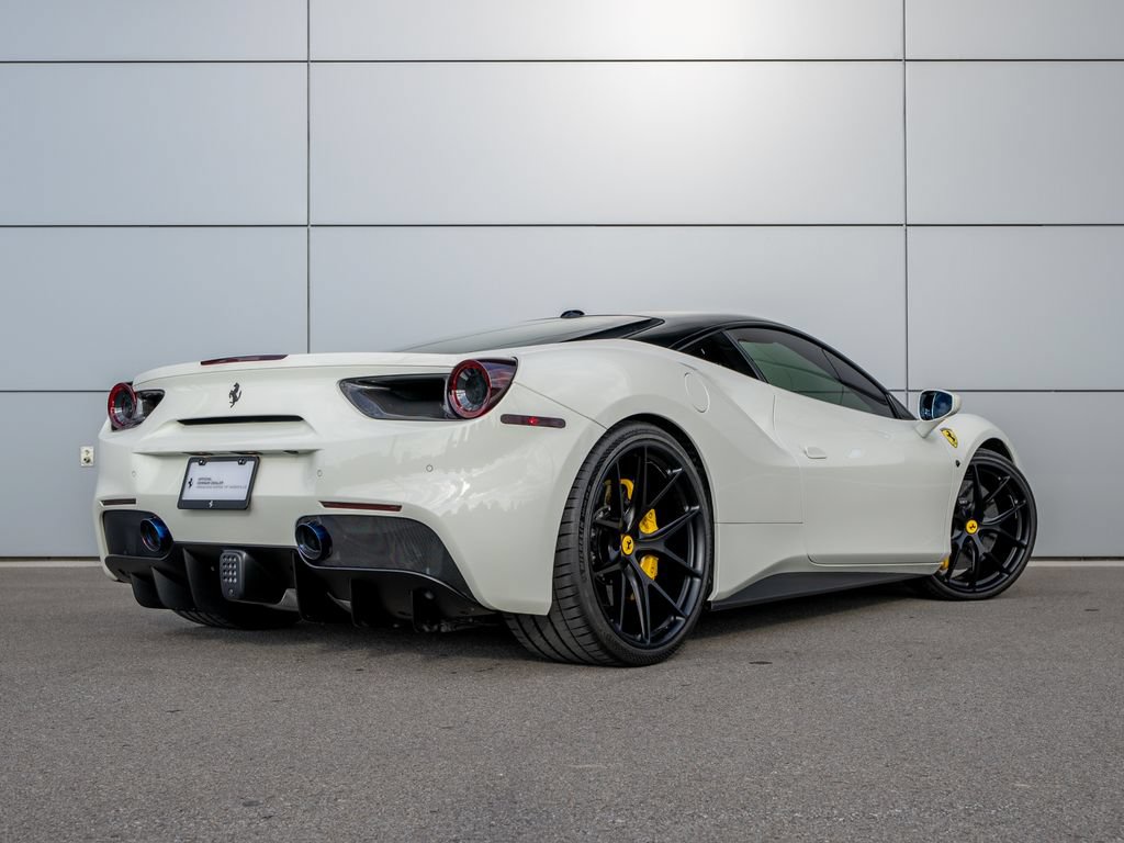 Used 2018 Ferrari 488 GTB RWD image 5