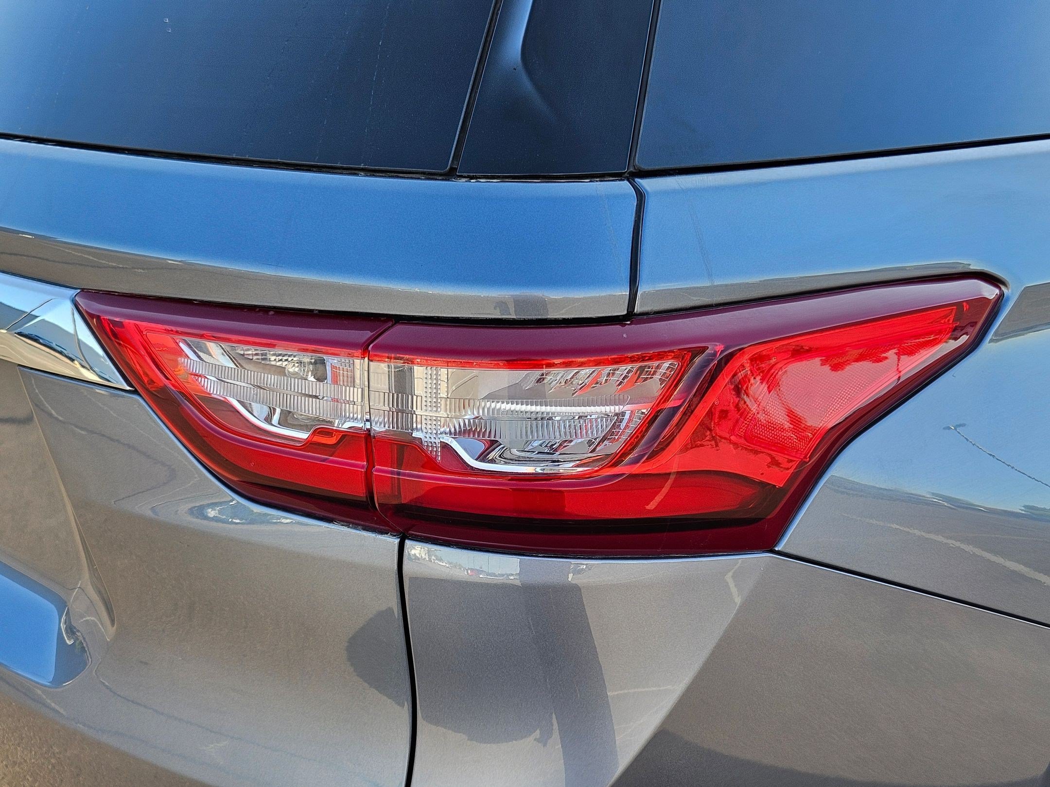Certified 2021 Chevrolet Traverse LT FWD image 12