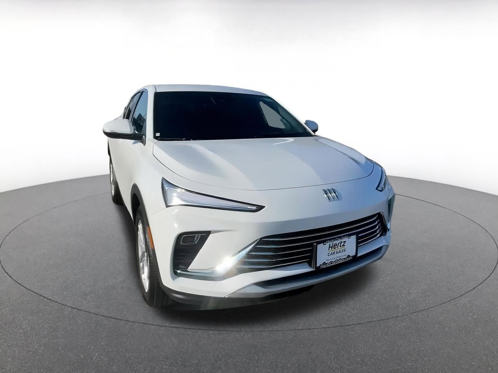 Used 2025 Buick Envista Preferred image 3