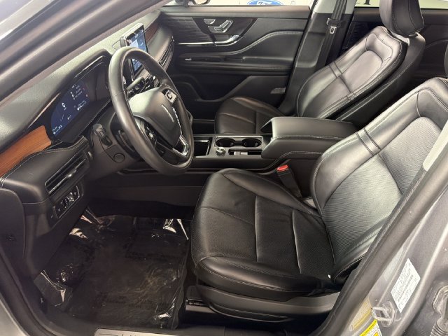 Used 2022 Lincoln Corsair Reserve w/ Elements Package FWD image 11