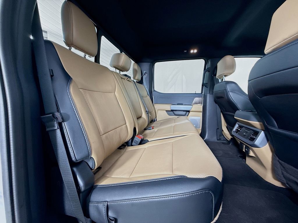 Used 2023 Ford F250 Lariat w/ Chrome Package image 29