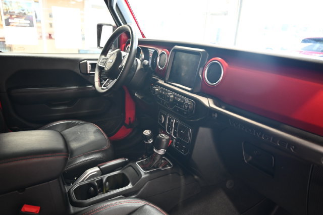 Used 2018 Jeep Wrangler Unlimited Rubicon AWD/4WD image 13