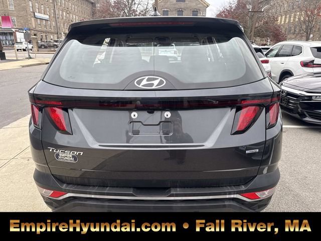 Used 2023 Hyundai Tucson SE image 4