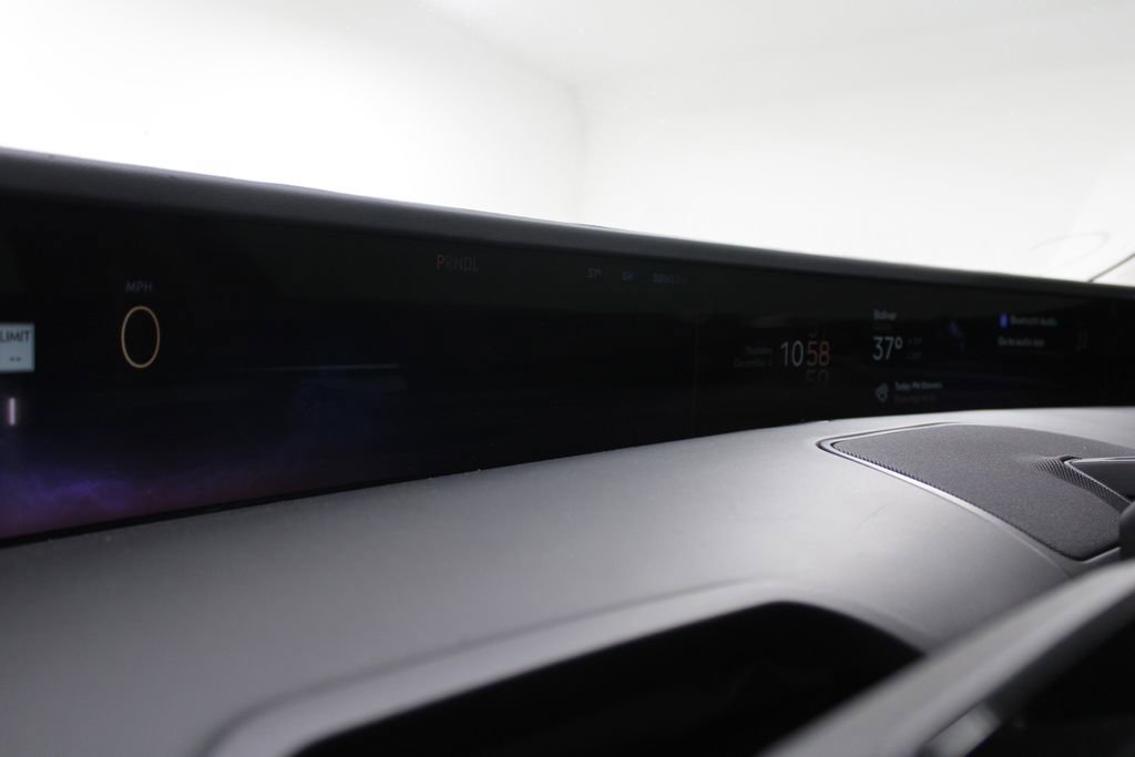 Used 2024 Lincoln Nautilus Reserve image 21