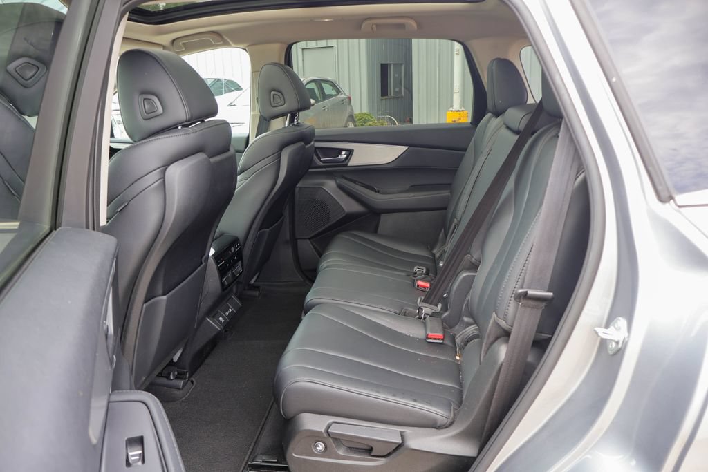 Used 2023 Acura MDX FWD image 9