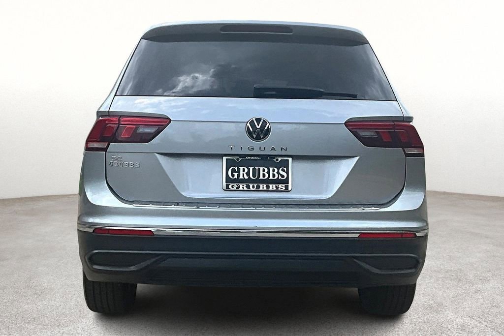 Used 2022 Volkswagen Tiguan SE image 7