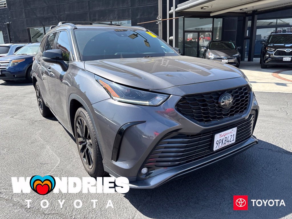 Used 2021 Toyota Highlander XSE