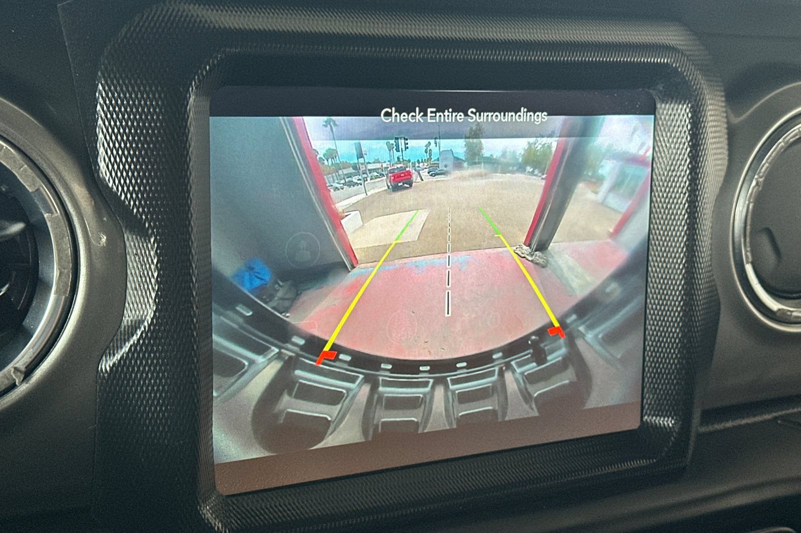 Used 2021 Jeep Wrangler Unlimited Sahara AWD/4WD image 22