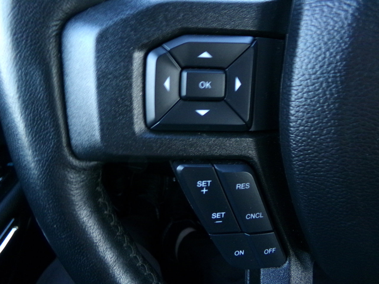 Used 2021 Ford Expedition XL image 16