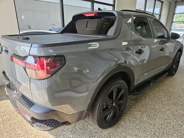Used 2023 Hyundai Santa Cruz Night AWD/4WD image 2