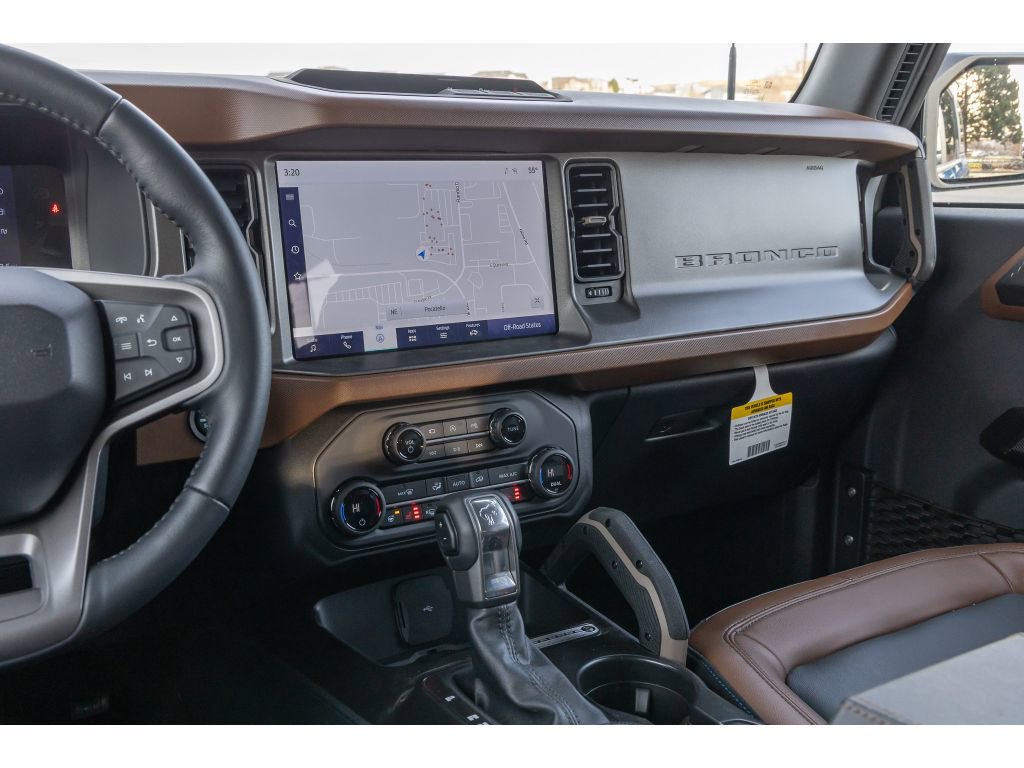 Used 2024 Ford Bronco Outer Banks image 23