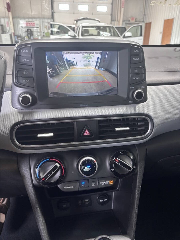 Used 2020 Hyundai Kona SE AWD/4WD image 5