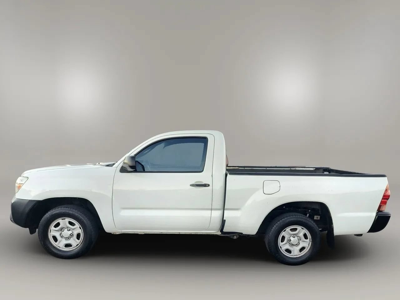 Used 2014 Toyota Tacoma 2WD Regular Cab image 5
