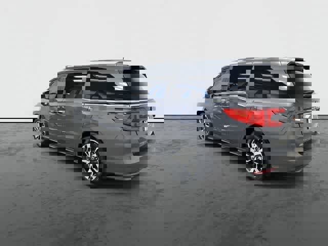 Certified 2024 Honda Odyssey Touring image 9